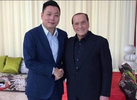 《中国影视蓝皮书》之十大影响力影视剧评选启动 2022-01-08 由北京大学影视戏剧研究中心与浙江大学国际影视发展研究院合作推出的《中国电影蓝皮书》《中国电视剧蓝皮书》之“年度影响力影视剧”案例报告首轮评选启动。
