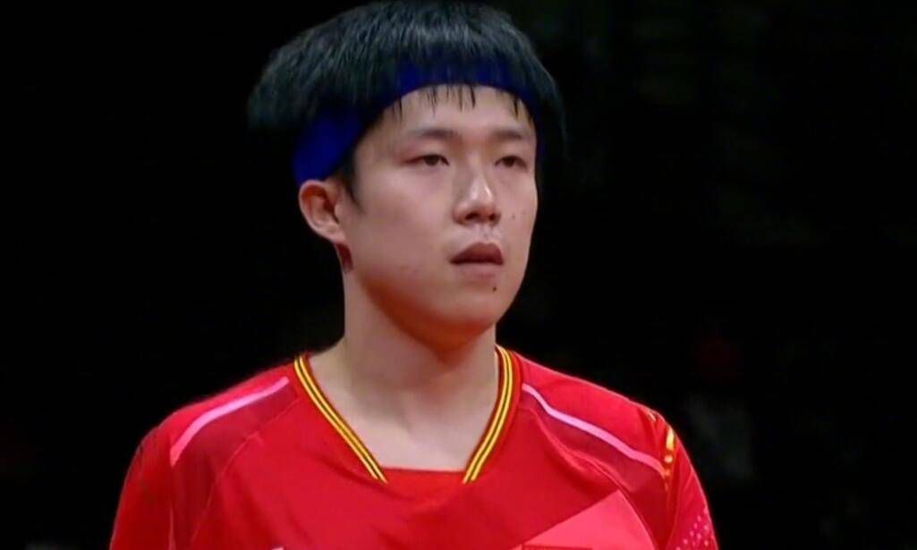 格伦·克洛斯、莎拉·保罗森、泰亚娜·泰勒、金·卡戴珊、妮... 法鲨归来！