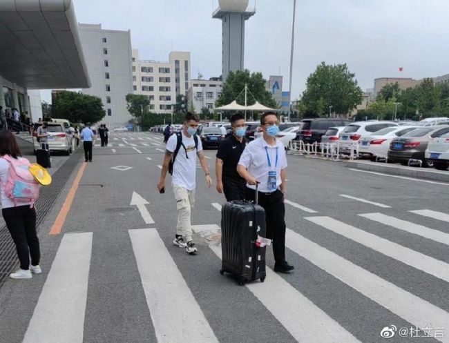 相较于3年前《无极》首映时的豪言壮 陈凯歌：章子怡从来没惯着自己 孙红雷很敬业 2008-11-30 《梅兰芳》剧组做客央视《艺术人生》 11月27日，陈凯歌导演率电影《梅兰芳》剧组做客中央电视台《艺术人生》，时隔七年之后，陈凯歌再次与朱军对话，陈导感慨本期节目是为梅先生而做的迟到的《艺术人生 陈凯歌紧搂冯小刚贴面密语 庆功会上“哥俩好” 2009-09-01 陈凯歌、冯小刚明星参加颁奖礼，都是华服美衣，仪态万方。