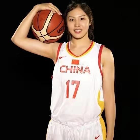 迪士尼也同步释出了动画剧集《胜与败》的预告片，该片聚焦即将参加冠军大赛的酸黄瓜垒球队，将探索从球员、父母、教练到裁判对于“胜败”这件事的看法。