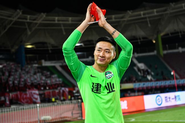 朱一龙连续五年发博为杨蓉庆生 2019-06-03 6月3日是杨蓉生日，好友朱一龙通过微博发文晒照为其庆生。