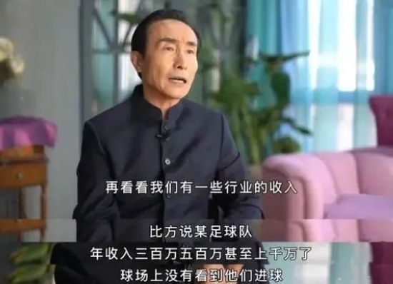 这两部电影分别定名为《三个火枪手：达达尼昂》（Les 阿方索·卡隆辟谣 将不会执导《哈利·波特》外传 2014-05-27 前不久有报道指出，曾经拍摄了《哈利·波特与阿兹卡班的囚徒》的导演阿方索·卡隆将回归魔法世界，拿起《哈利·波特》外传《神奇动物在哪里》的导筒。