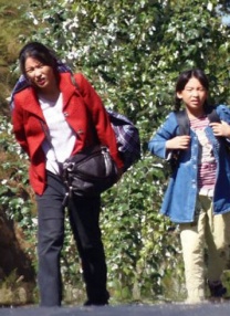 《蜂蜜的针》曝终极预告 袁泉上演除害猎杀法则3453人看过 《阳光女子合唱团》MV上线 A-lin歌唱爱与幸福2103人看过 《天才游戏》曝预告 彭昱畅丁禹兮化身纯恨宿敌2667人看过 《纯真年代的爱情》研讨会 孙千王天辰忆拍摄往3157人看过 新闻首页 电影新闻首页 明星新闻 华语 海外 成龙、梁朝伟、小贝、李栋旭等观战NBA中国赛 日前，25-26赛季NBA季前赛在中国澳门举行，成龙、梁朝伟 、刘嘉玲、任达华、大卫·贝克汉姆、林书豪、李小鹏、李栋旭、刘宪华、杜华、李汶翰等到场观... 《球状闪电》官宣 童瑶、王安宇、杨立新领衔主 9月25日，根据刘慈欣同名小说改编而成的剧集《球状闪电》阵容官宣，由陈思诚监制，戴墨执导，童瑶、王安宇、杨立新领衔主演，周一围、丁勇岱特邀主演，杨玏、... 倪妮、宋威龙外网生图抗打 时装周同场黛米·摩2025-09-24 汤唯、乔贝贝、张婧仪、吴磊等亮相伦敦时装周2025-09-24 演员于朦胧坠楼身亡 杨幂、迪丽热巴等发文悼念2025-09-12 《跛豪》《新上海滩》导演潘文杰逝世 享年69岁2025-09-10 更多 堪比时装周!
