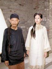 格伦·克洛斯、莎拉·保罗森、泰亚娜·泰勒、金·卡戴珊、妮... 法鲨归来！