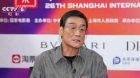 这成功升华了电影所传达的意义——让更多人看见并记住这段历史。